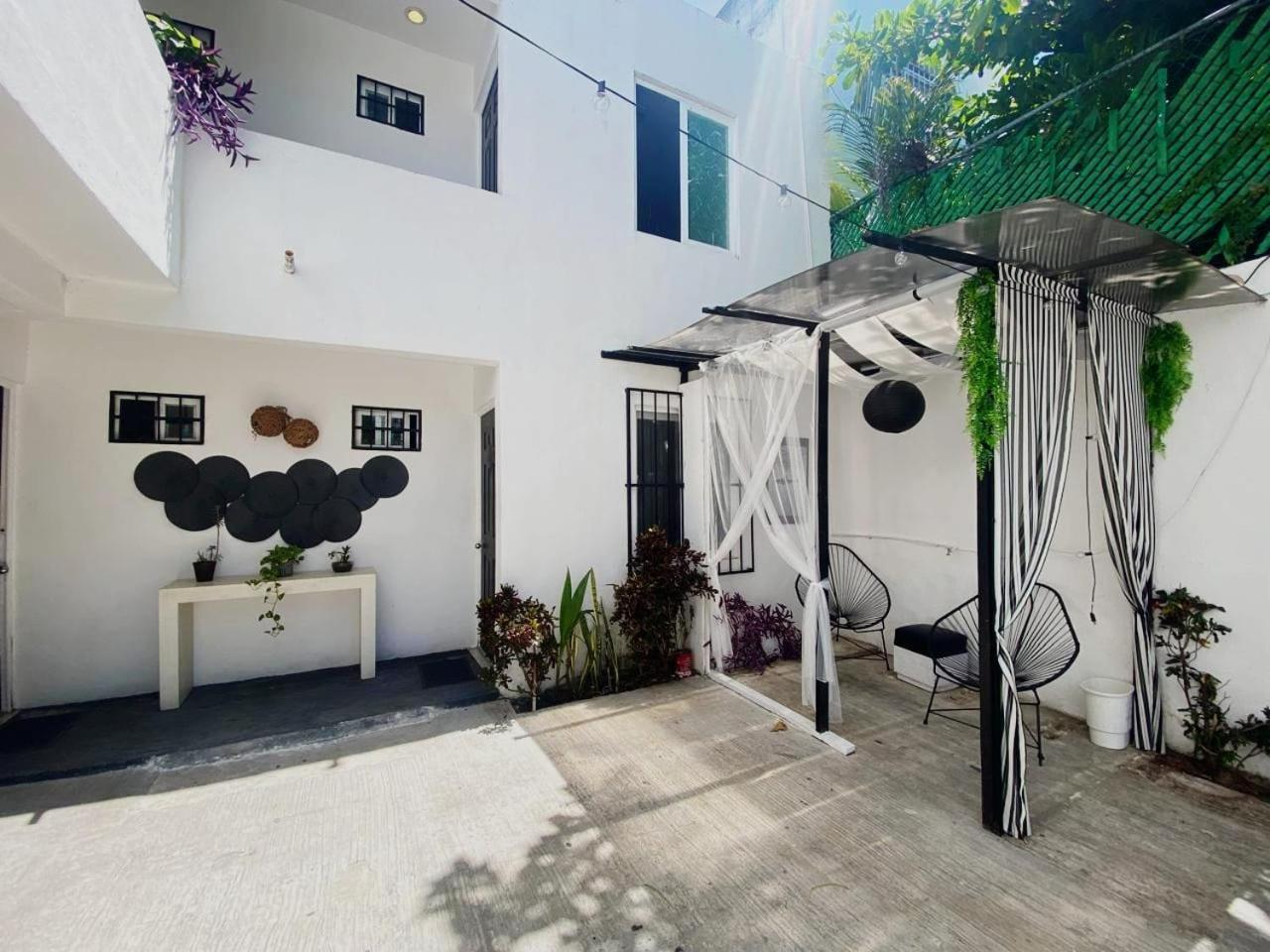 The Hostal Inn Playa del Carmen Exteriör bild